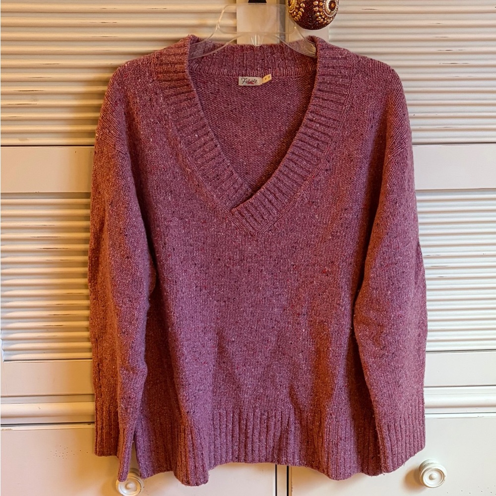 Faherty Women's V-Neck Sweater in Pink, Size M